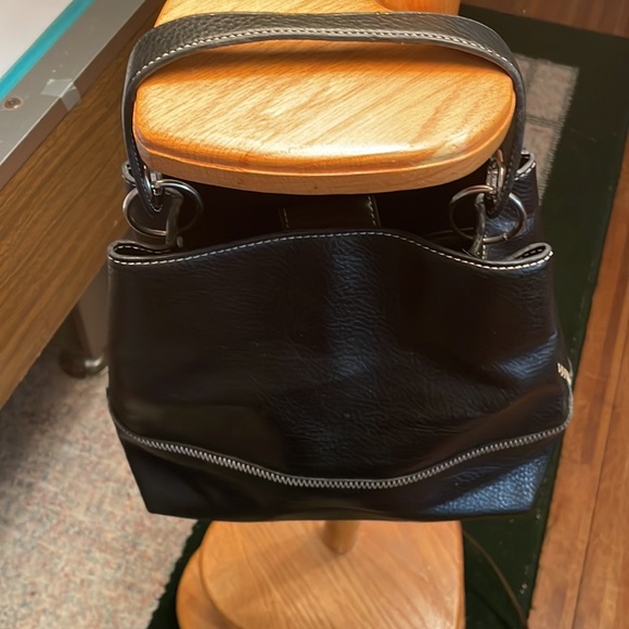 Tommy‎ Hilfiger women leather Boho Bag Black HoBo Purse Tommy Logo on side - Picture 6 of 10